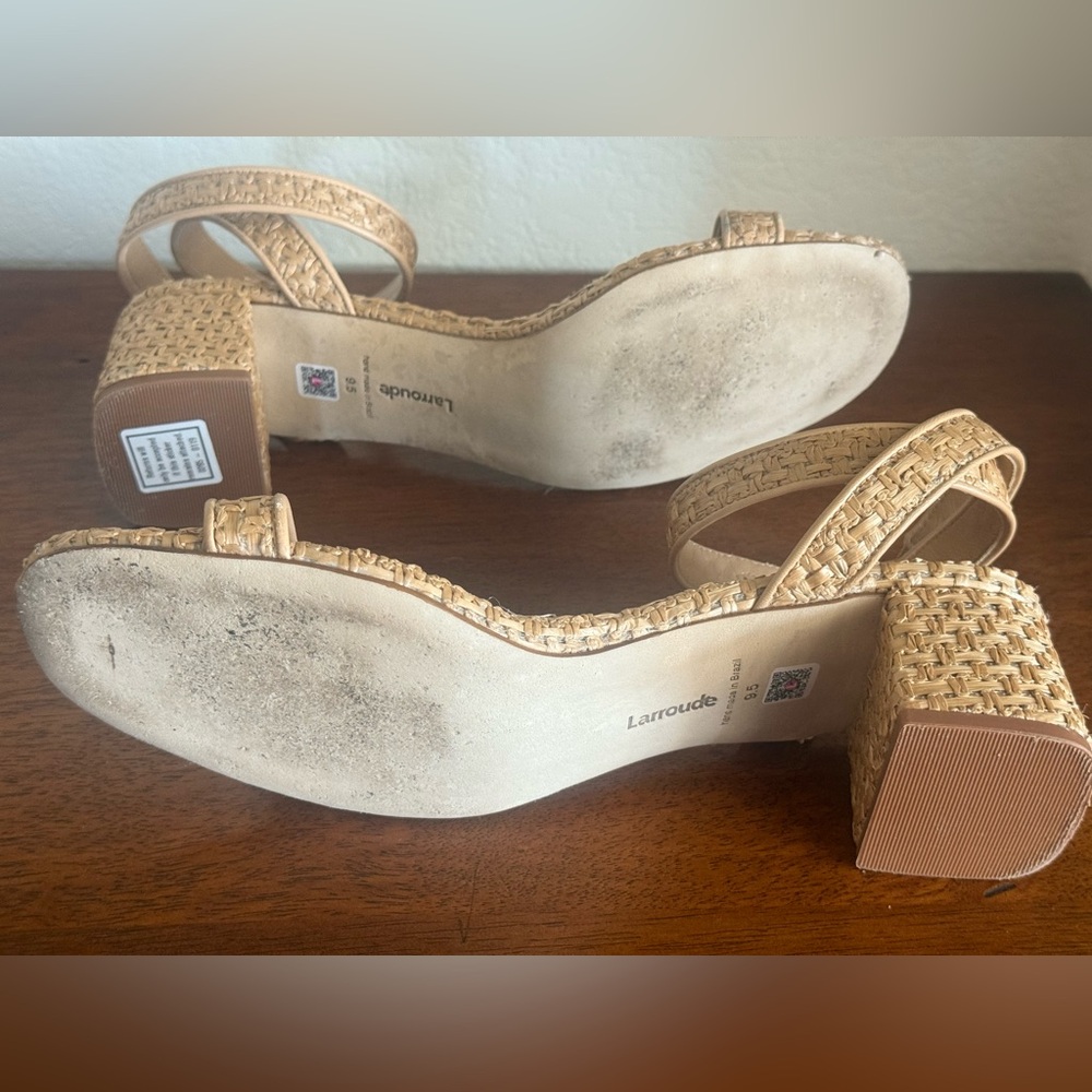 LARROUDE Sandals like NEW - Picture 5 of 9